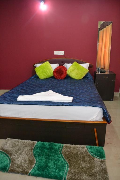 Hotel Kings Gateway Bangalore Quarto foto